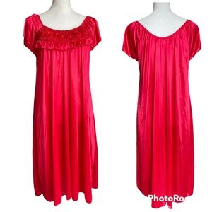 Rosettes Satin Nightdress L Red Textured Short Sleeve Knee Length Nightgown